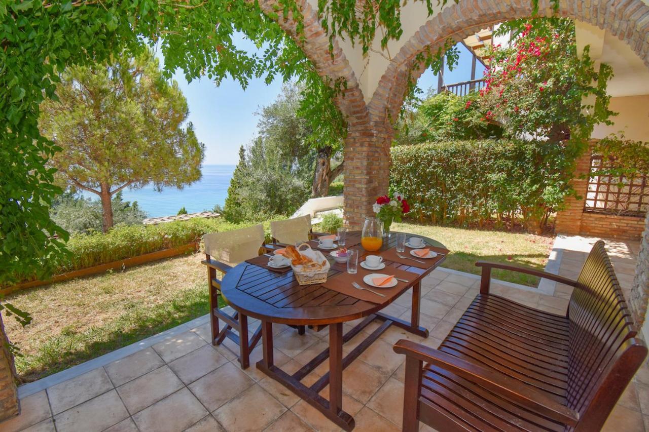 Corfu Resorts Apartments Pelekas Exterior photo